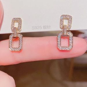New 18k gold plated Simple Personality Full Diamond Square E Earrings